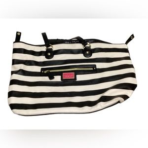 Betsey Johnson extra large shoulder bag